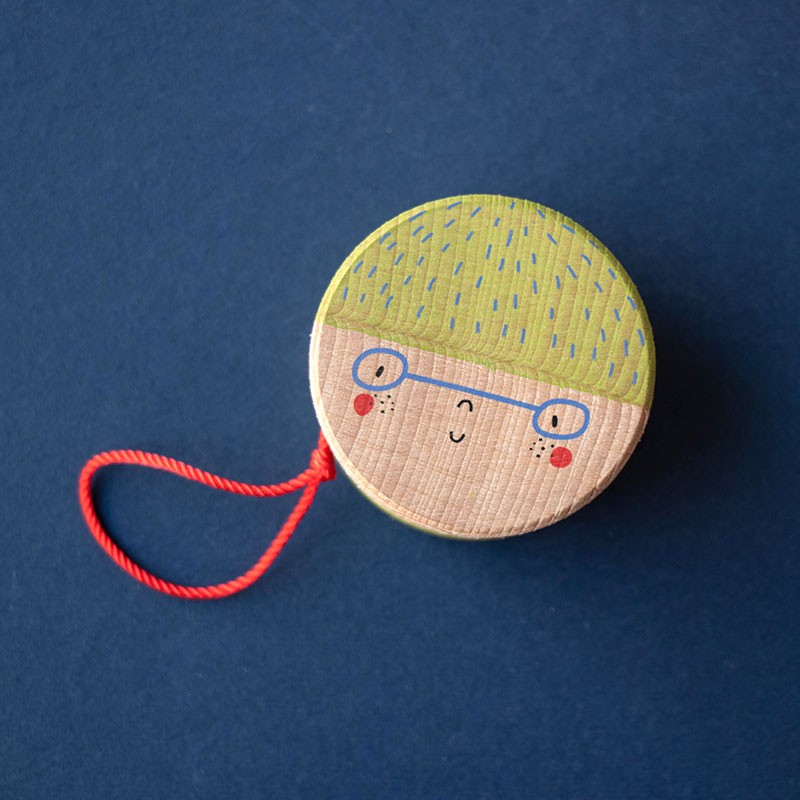 <p>Io-io de cares de nens i nenes</p>